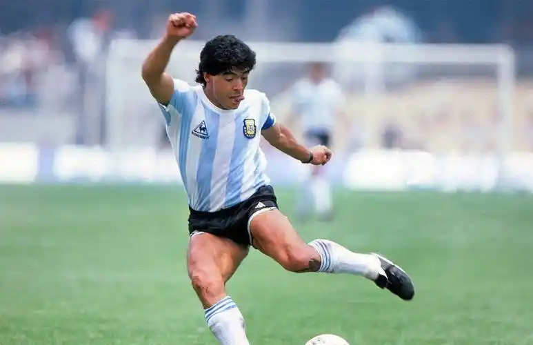 足坛第一人马拉多纳头像被提议印上纸币最快明年发行