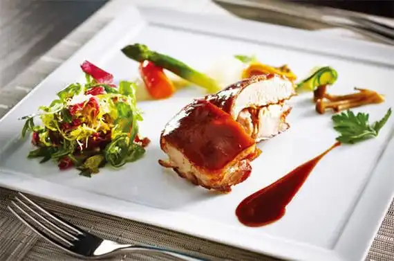 p>法国菜是世界上著名菜系之一,已为众所公认.