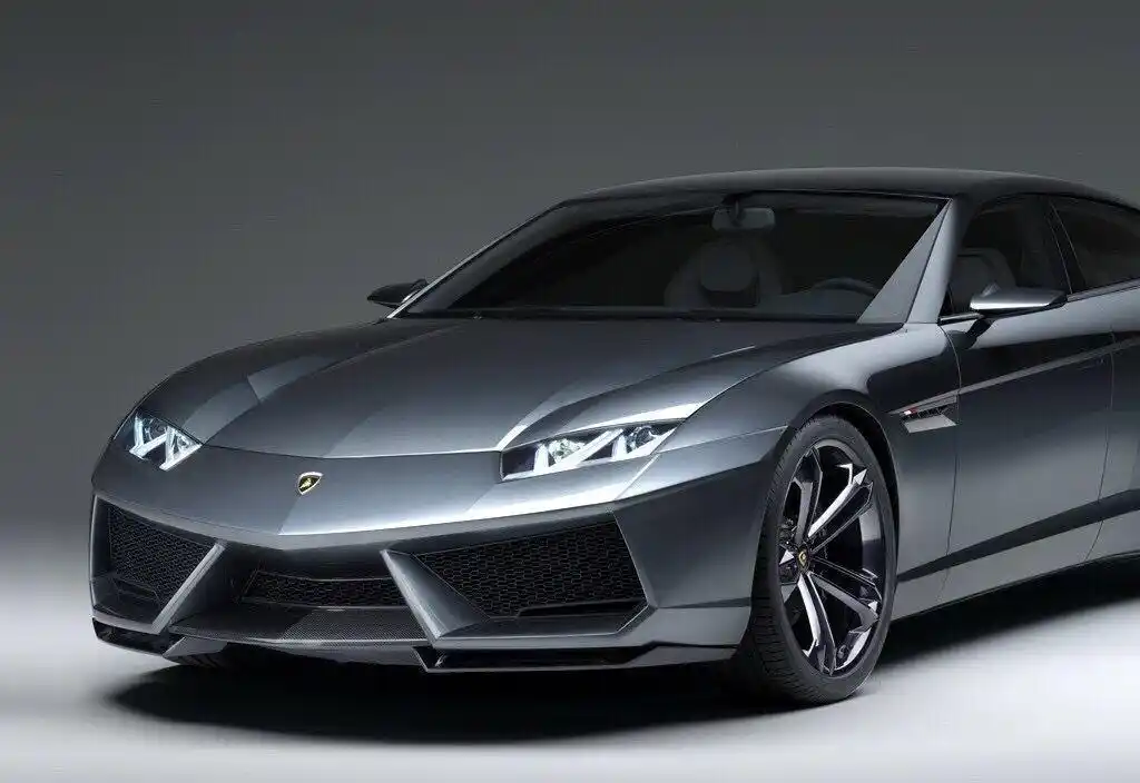 兰博基尼首推四门轿跑,过于锋利不等于帅气,还是保时捷耐看!