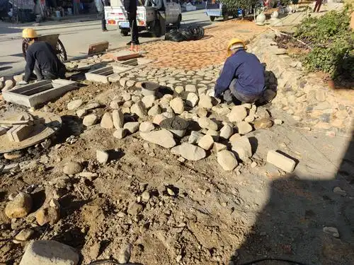 园林景 写美篇1,官洋段室外垫层浇筑 2,长教圩路中段道路改造施工 3