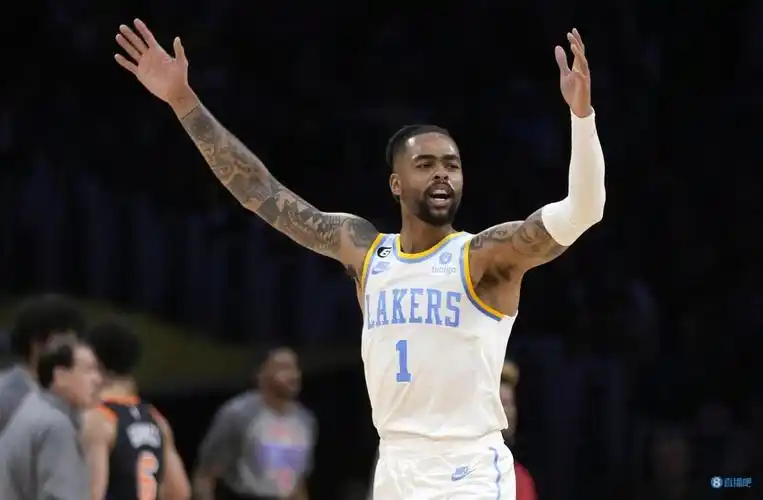 拉塞尔勇士主场没那么吵我们不会因球馆内的尖叫就没了声音