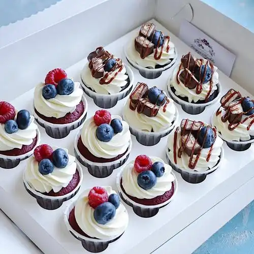 杯子蛋糕摆放在一起才漂亮