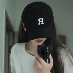 韩版ins新款r字母刺绣防晒鸭舌帽子女春夏休闲百搭遮阳棒球帽学生
