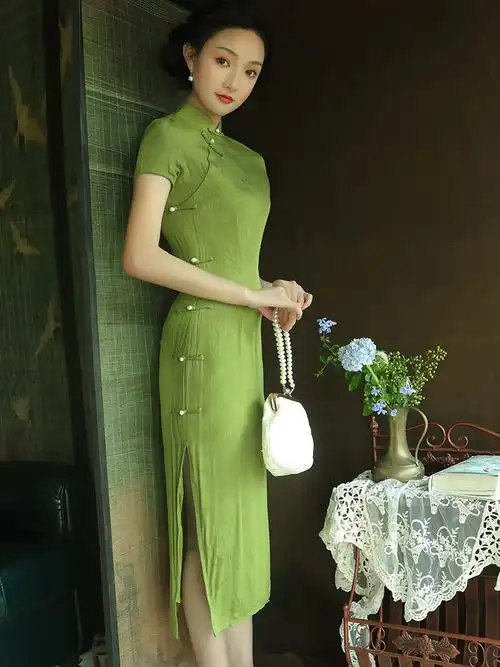 绿色旗袍2022年新款复古年轻少女改良气质海中旗袍
