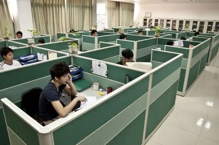 白天晚上工作,眼睛干涩又疲乏,办公室人员如何护眼?