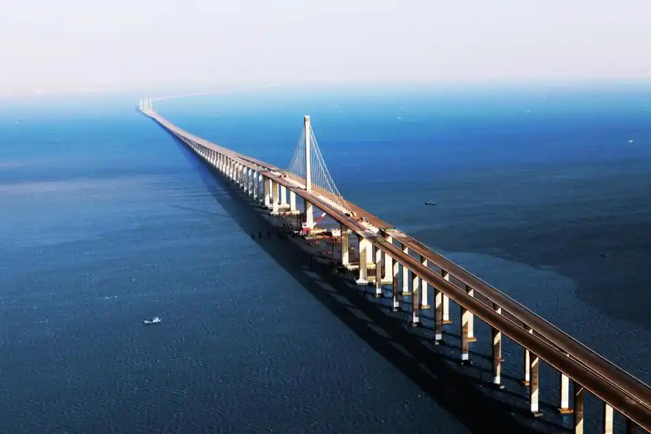 山东高速青岛海湾大桥红岛互通立交桥