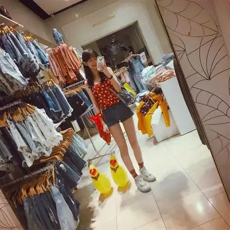 女头像生活照全身 女生头像图片大全 -【爱个性】