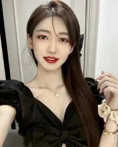 网红李由是男的女的网红李由变性了吗什么原因图