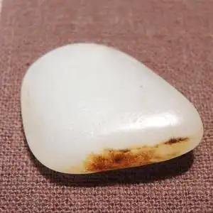 和田玉收藏级羊脂籽料原石图片