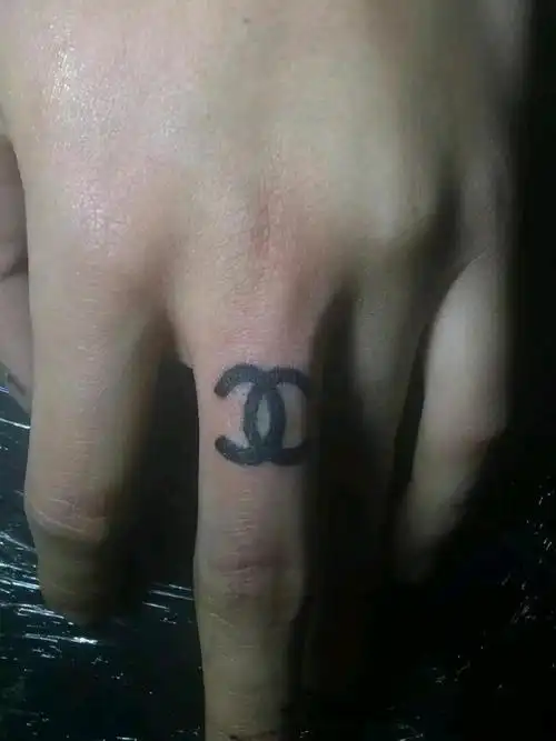 手指香奈儿_纹身图案手稿图片_坤的纹身作品集