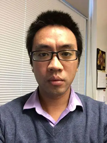 今年老是和老婆闹矛盾,请帮忙看看我额头上的是悬针纹吗?