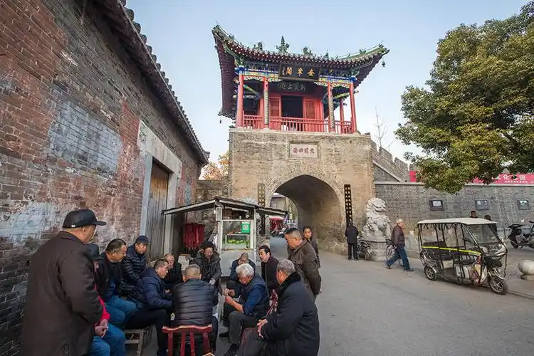 南阳是我国历史文化名城,南阳古城即古宛城.