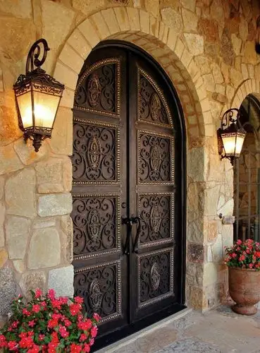 铁艺弧形门装修效果图