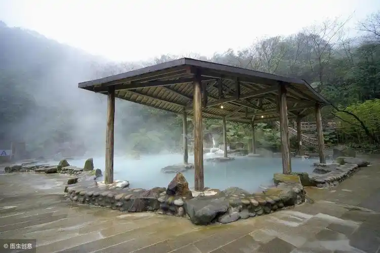 东大秦龙温泉度假村