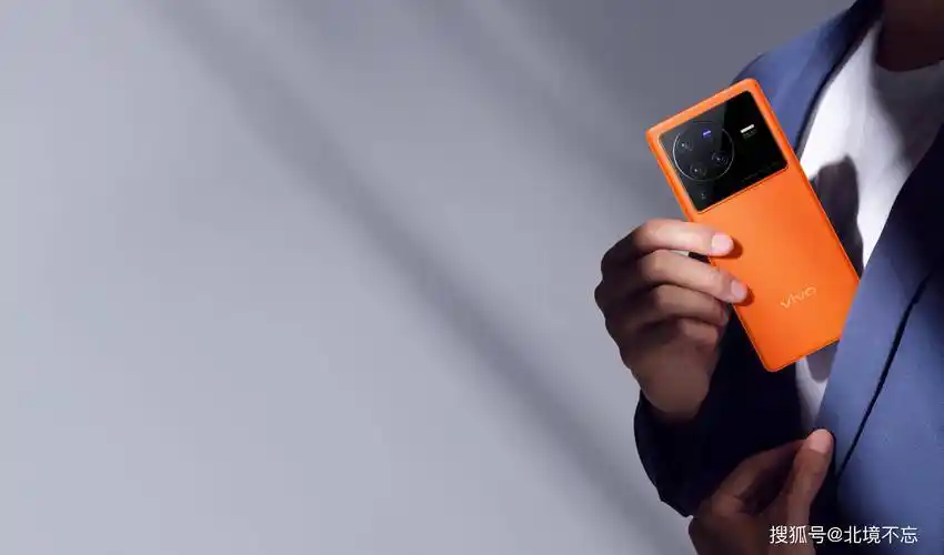 站稳高端移动影像宝座,vivox80pro摆脱行业同质化_蔡司_摄影_手机