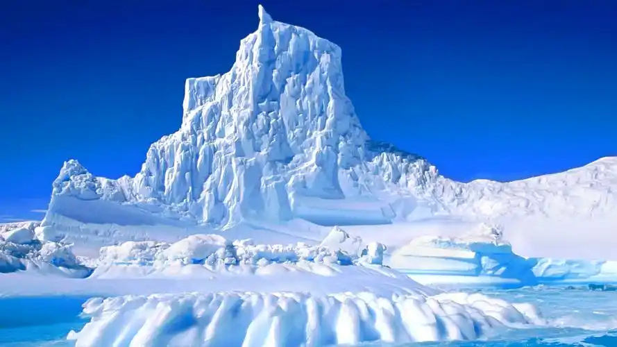 唯美冬季雪景图片高清宽屏桌面壁纸