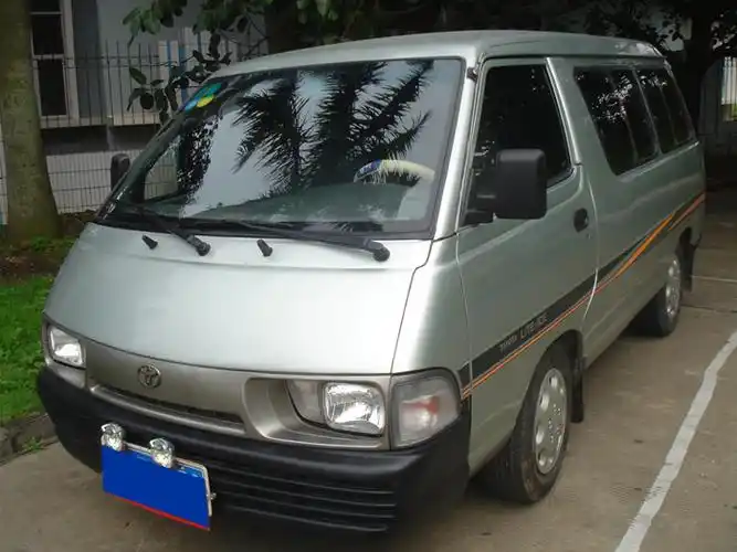 转让:丰田小霸王面包车,4.2万