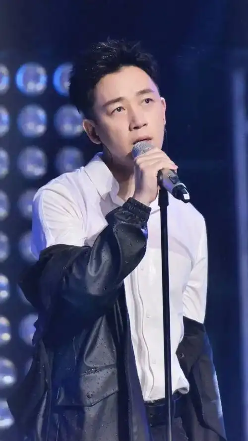 潘粤明《跨界歌王》