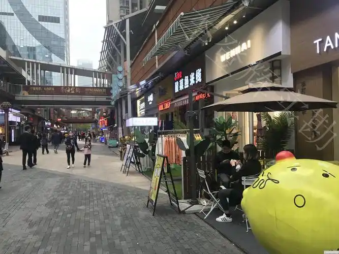 急售,南海金街 万达广场 临街铺面 一口价32万