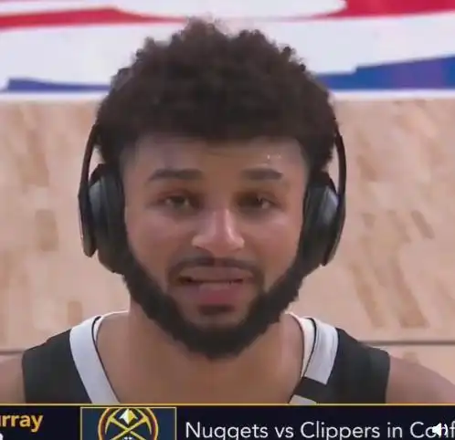 第一个:掘金的体力问题,在今天比赛结束后,口曼巴穆雷也是质疑肖华,说