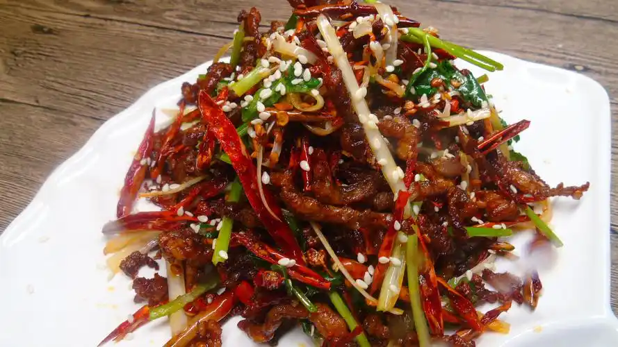 干煸肉丝教你在家做比老干妈还香