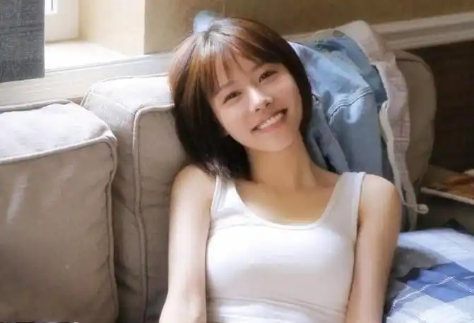 所の游び好きノーブラ奥さん國産麻豆av md md0026 閨蜜歸me 王茜推女