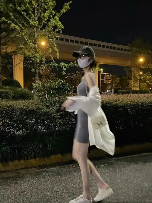 168100斤这样穿好显身材