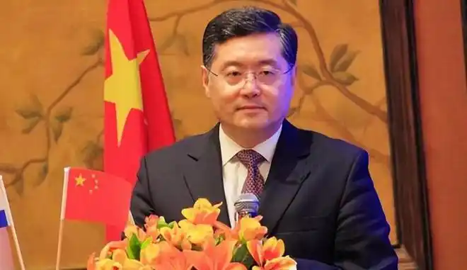 新任外交部部长"火了",能力卓绝履历丰富,毕业学校更是不一般|学历