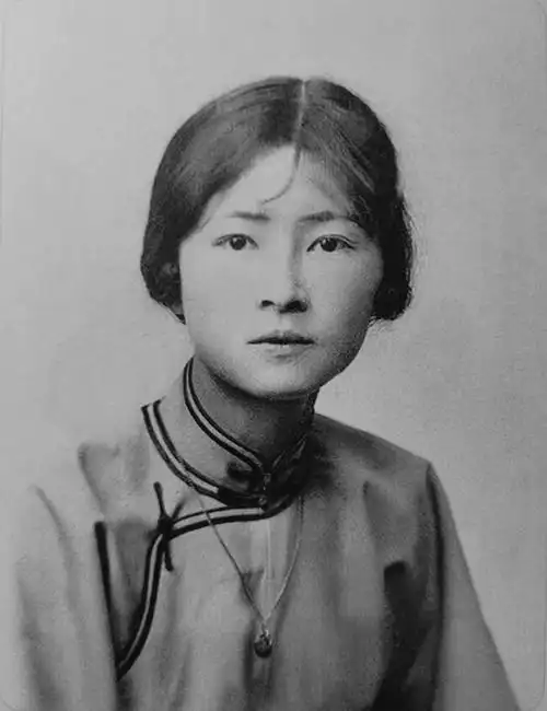 〔鉴照〕林徽因的眼睛一看就是纯天然的啊