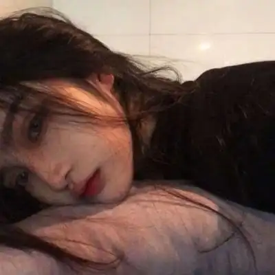 优质丧系女生头像图片