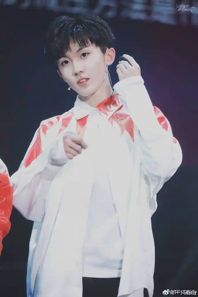 兔牙系男明星#康康兔牙少年马嘉祺吧,超可爱的～@typhoonproject