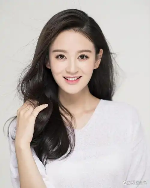 92年新生代女演员曾一萱