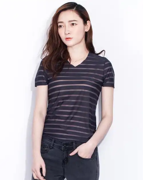 缪佳牛仔女款黑色v领条纹设计短袖t恤mj16a8131k_唯品会