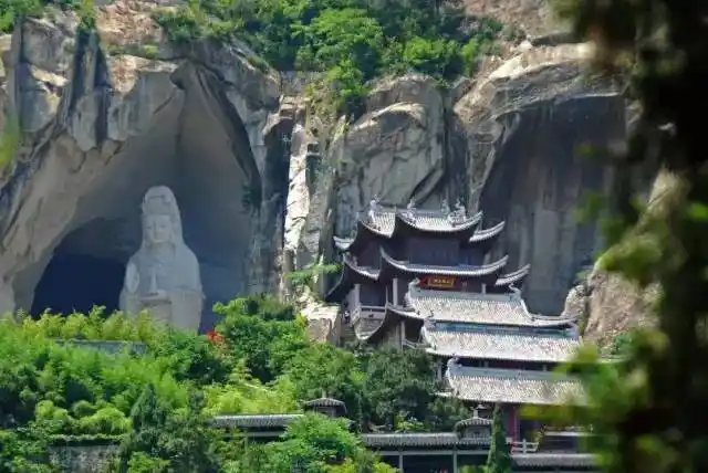 【8/13-8/15】网红小箬村,温岭长屿硐天,洞下沙滩海滨浴场三日游-在线