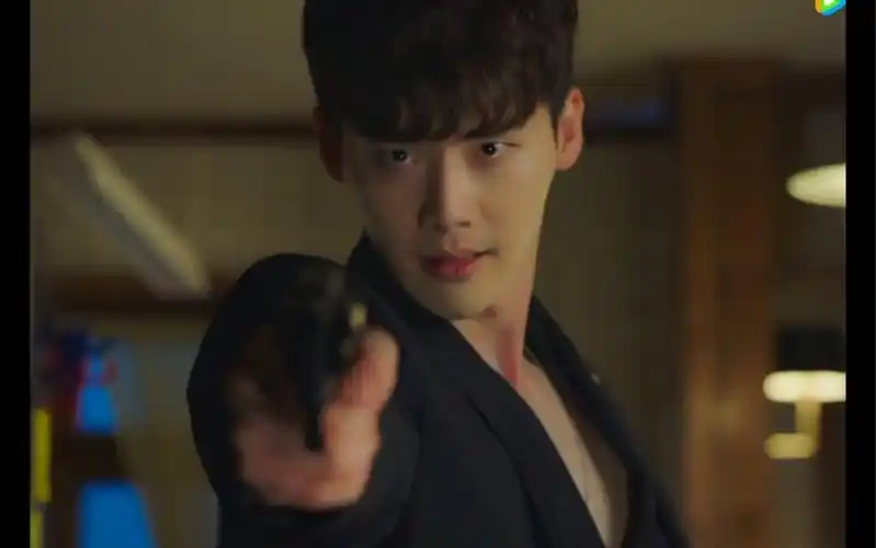 w两个世界李钟硕高燃混剪