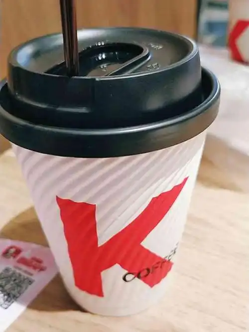 打分   /人 最喜欢肯德基美式咖啡,每天都来一杯,欧尚店很方便