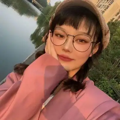 念七 斯文眼镜女生精致头像