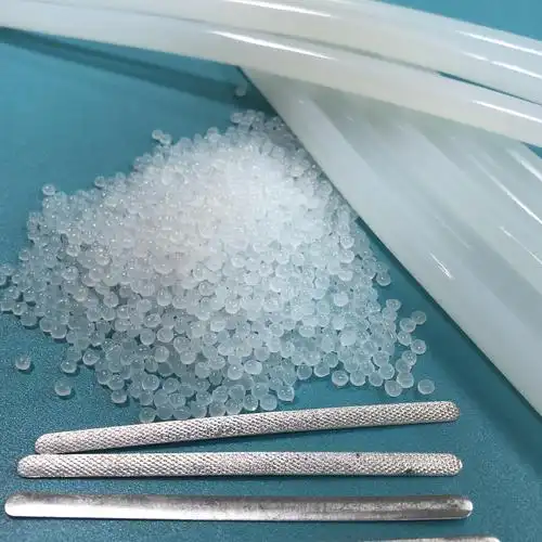 厂家供应口罩鼻梁铝片专用胶,环保热熔胶粒 - 佛山市溢得胶粘剂有限