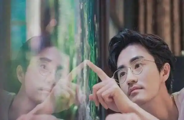 曝杨玏陪美女逛超市买私人用品,种种举动被疑有新恋情_毛晓彤_感情