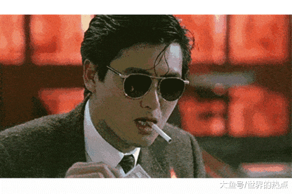 周润发当时是有多帅啊,几乎每部电影他都是发哥.