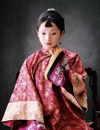 版太平公主,还是《橘子红了》中饱受压迫的女性,周迅都塑造得非常成功