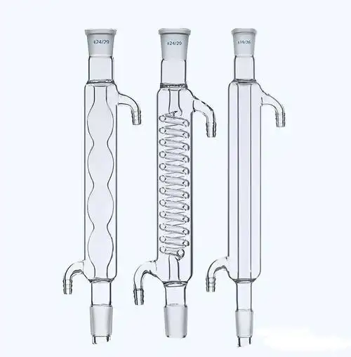 起冷凝或回流作用,常由一里一外两条玻璃管组成,较小的玻璃管贯穿较大