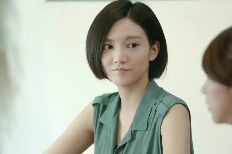 秦语微微一笑表现抢眼人设讨喜实力圈粉