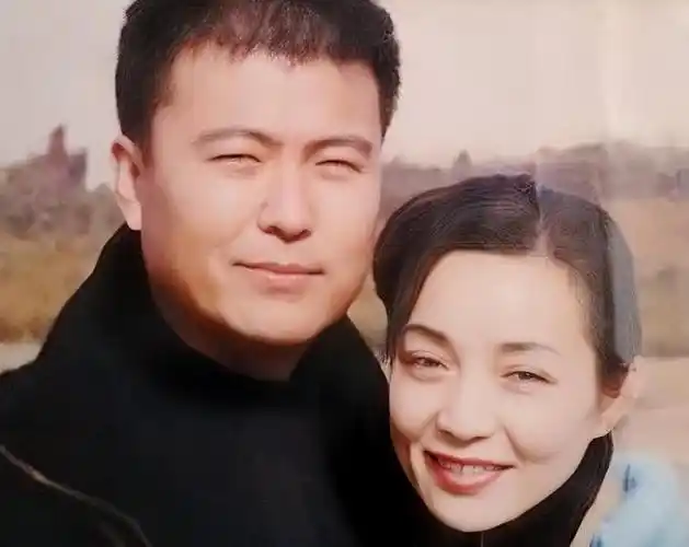 5位嫁给初恋的"老戏骨",个个情史干净如白纸,牵手就是一辈子