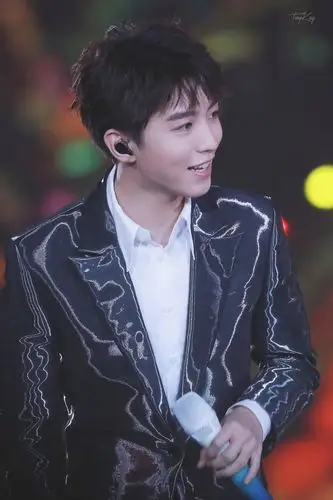 王俊凯×2019.12.31 湖南卫视跨年演唱会×cr:logo