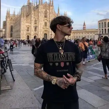 高级感纹身头像男真人欧美范霸气十足的ins风满背纹身头像图片