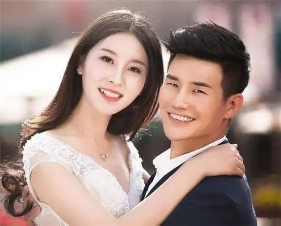 嘎子哥谢孟伟老婆叫什么名字 娶了肤白貌美的大美女