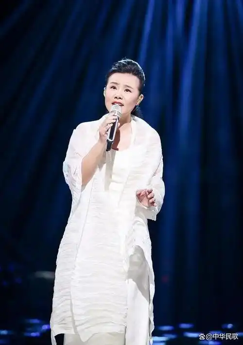 神曲忐忑龚琳娜穿越千年国风之音带来音乐的时空之旅