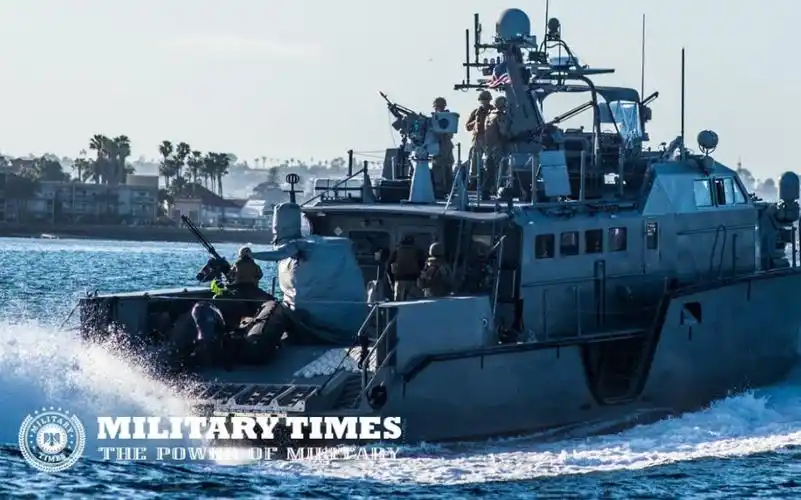 特种部队海军的新船护盾"马克六型巡逻艇"装备两门25毫米炮