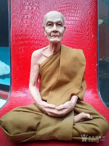 回流泰国肉身佛